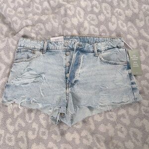 NWT H&M &Denim Cut-Off Shorts